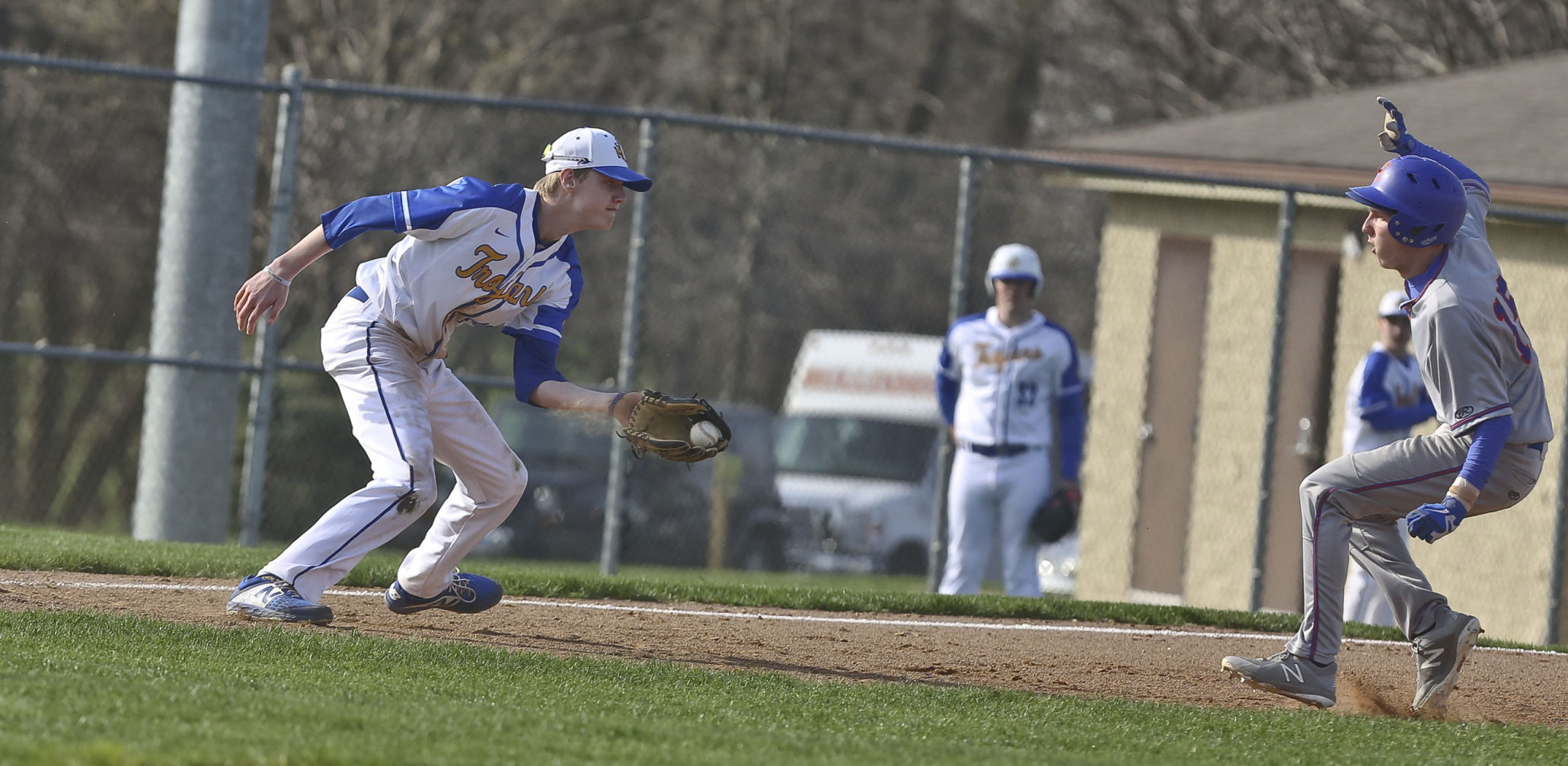 St Teresa Maroa Forsyth baseball 18 4.10.19.JPG